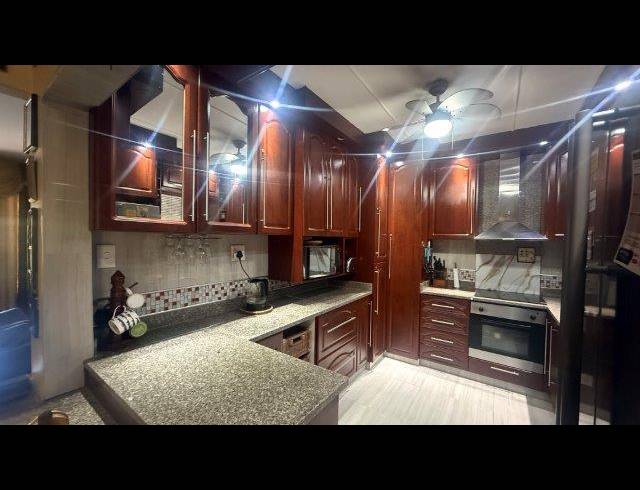 3 BEDROOM HOUSE FOR SALE IN ASHLEY